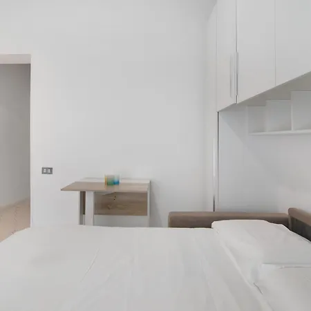 Essenza Apartment *